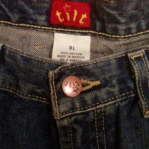 Tilt Jeans.  9L. 34" L